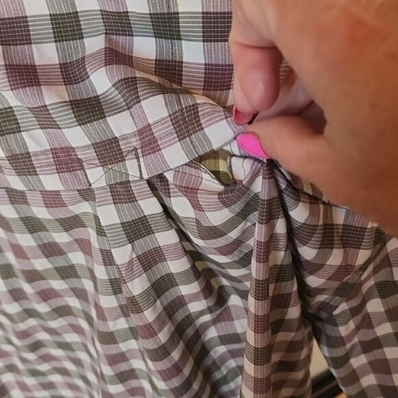 REI Hiking Vented Wide Side Panels Short Sleeve Casual Button Down SS Sz S Shirt - Picture 4 of 9